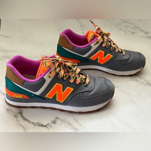 New Balance 574 Gray Neon Size 8 - Picture 3 of 9